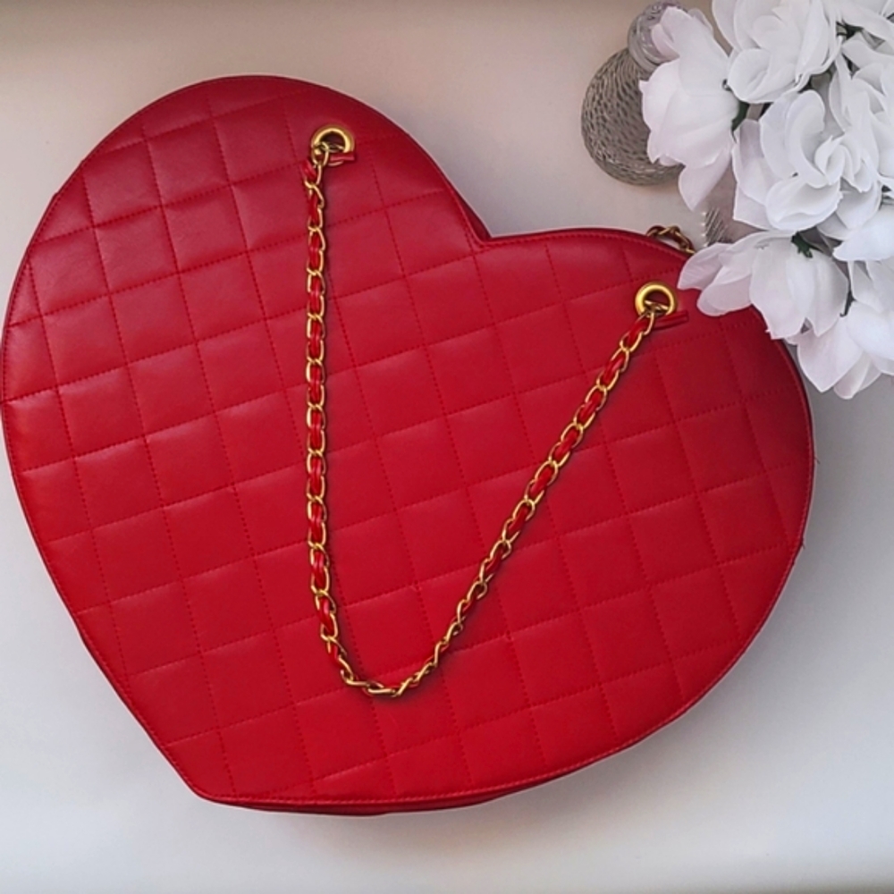 Vintage Fredericks of Hollywood Red Heart Purse